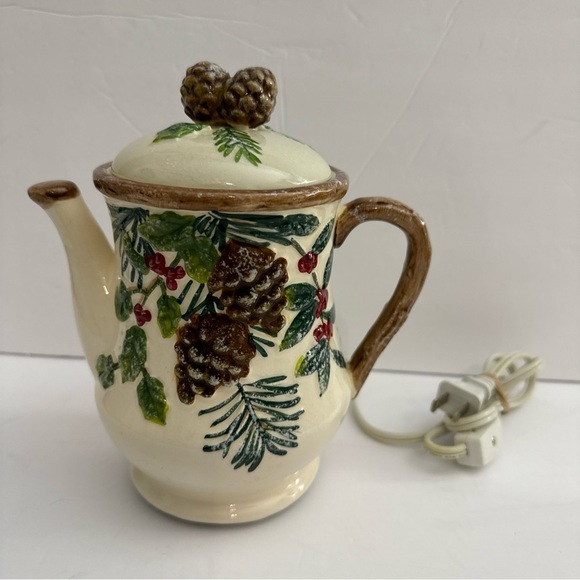 Yankee Candle electric wax warmer Teapot Tart Pinecone Greenery - Picture 1 of 8